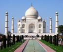 http://upload.wikimedia.org/wikipedia/commons/thumb/c/c8/Taj_Mahal_in_March_2004.jpg/300px-Taj_Mahal_in_March_2004.jpg